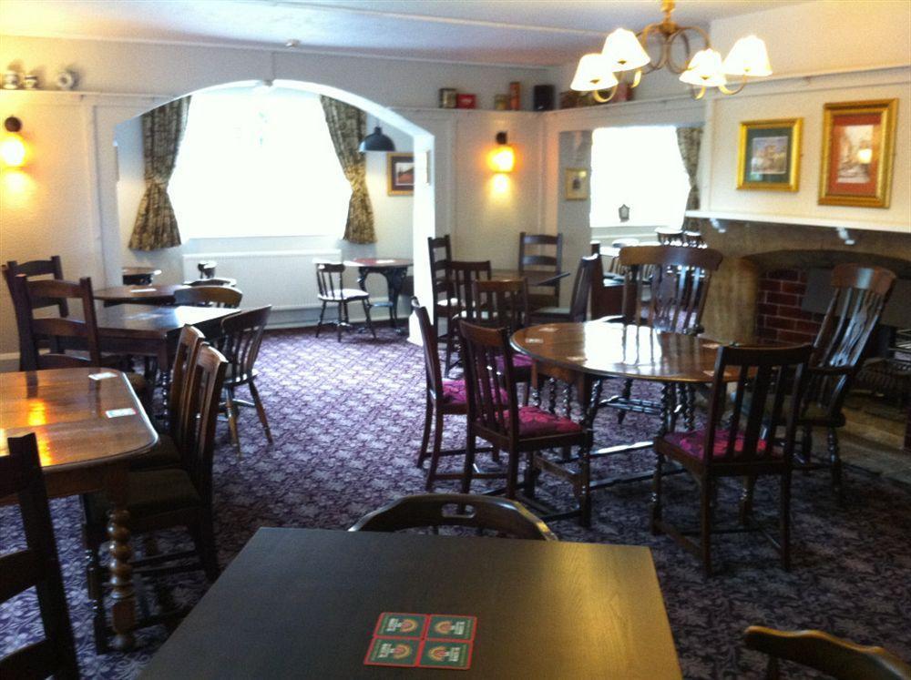 The Black Bull Inn 艾斯克里克 外观 照片