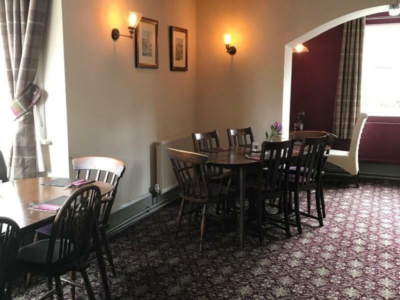 The Black Bull Inn 艾斯克里克 外观 照片